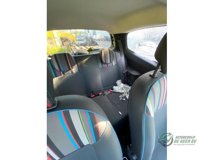 Renault Twingo II 1.2 16V Skrotfordon (2012, WIT)