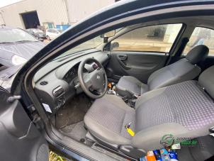 Opel Corsa C 1.2 16V  (Skrot)