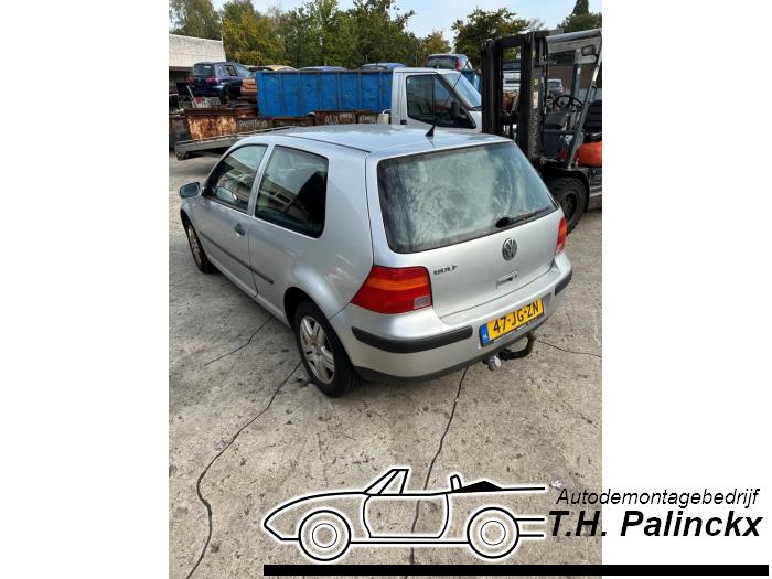 Volkswagen Golf IV 1.4 16V Skrotfordon (2002, GRIJS)
