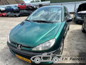 Peugeot 206 1.4 XR,XS,XT,Gentry  (Desguace)