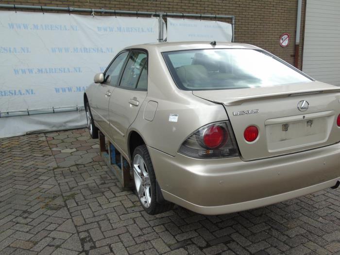 Lexus IS 200 Épave (2005, Beige)