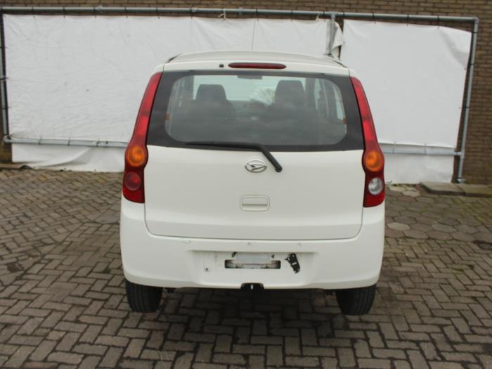 Daihatsu Cuore 1.0 12V DVVT Schrottauto (2009, Weiß)
