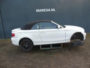BMW 1 serie 118i 16V Épave (2010, Blanc)