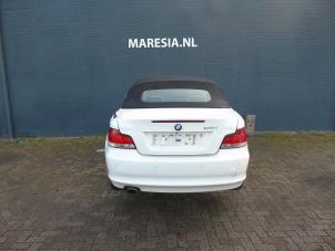 BMW 1 serie 118i 16V Épave (2010, Blanc)