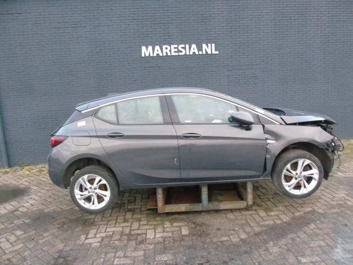 Opel Astra K 1.6 CDTI 110 16V Schrottauto (2015, Grau)