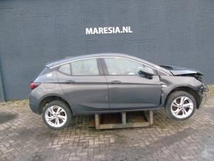 Opel Astra K 1.6 CDTI 110 16V Schrottauto (2015, Grau)