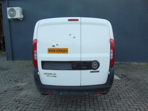 Fiat Doblo Cargo 1.3 D Multijet Épave (2017, Granit)