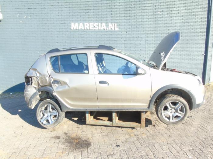 Dacia Sandero II 1.0 TCe 100 12V Vehículo de desguace (2020, Beige)