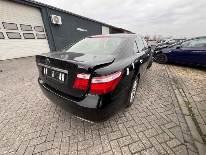Lexus LS 600h 5.0 32V VVT-i Skrotfordon (2007, ZWART)