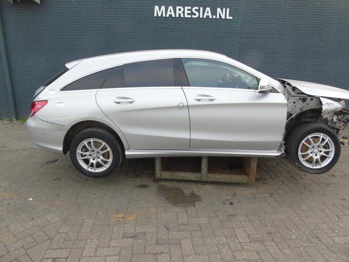 Mercedes CLA Shooting Brake 1.5 CLA-180 d 16V Épave (2017, Gris)