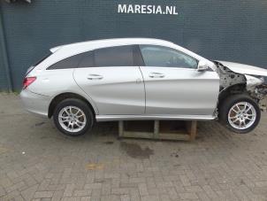 Mercedes CLA Shooting Brake 1.5 CLA-180 d 16V Épave (2017, Gris)