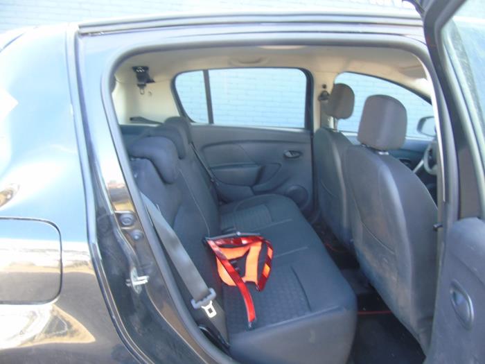 Dacia Sandero II 0.9 TCE 12V Vehículo de desguace (2013, Oscuro, Negro)