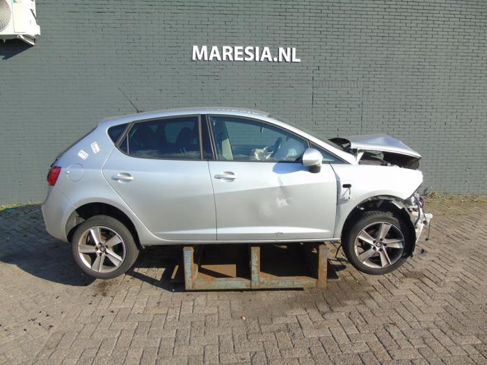 Seat Ibiza IV 1.0 EcoTSI 12V Schrottauto (2015, Grau)