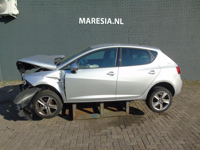 Seat Ibiza IV 1.0 EcoTSI 12V Schrottauto (2015, Grau)
