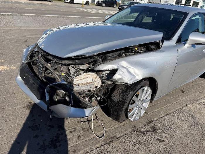 Lexus IS 300h 2.5 16V Schrottauto (2013, Grau)