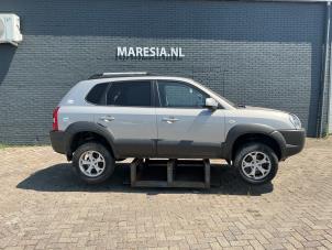 Hyundai Tucson 2.0 16V CVVT 4x2 Vehículo de desguace (2010, Gris)
