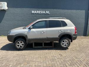 Hyundai Tucson 2.0 16V CVVT 4x2 Vehículo de desguace (2010, Gris)