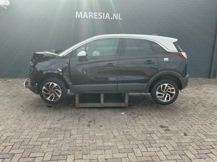 Opel Crossland 1.2 Turbo 12V Euro 6 Vehículo de desguace (2017, Negro)