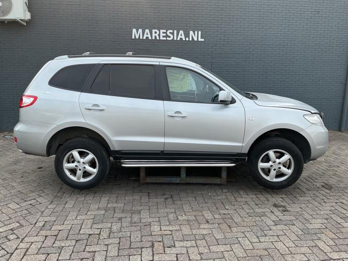 Hyundai Santa Fe II 2.7 V6 24V 4x2 Vehículo de desguace (2007, Gris)