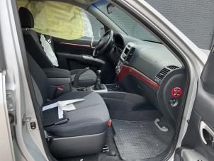 Hyundai Santa Fe II 2.7 V6 24V 4x2 Vehículo de desguace (2007, Gris)