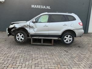 Hyundai Santa Fe II 2.7 V6 24V 4x2 Vehículo de desguace (2007, Gris)