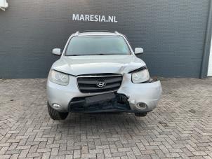 Hyundai Santa Fe II 2.7 V6 24V 4x2 Vehículo de desguace (2007, Gris)
