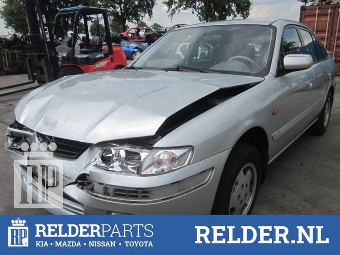 Mazda 626 2.0i 16V Vehículo de desguace (2001, Gris)