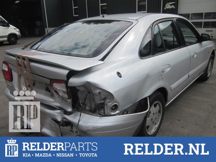 Mazda 626 2.0i 16V Vehículo de desguace (2001, Gris)