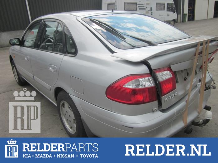 Mazda 626 2.0i 16V Vehículo de desguace (2001, Gris)
