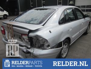 Mazda 626 2.0i 16V Vehículo de desguace (2001, Gris)