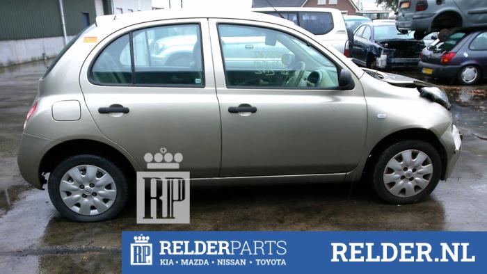 Nissan Micra 1.2 16V Épave (2004, Or )