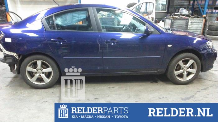 Mazda 3 1.6i 16V Épave (2006, Bleu)