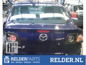 Mazda 3 1.6i 16V Épave (2006, Bleu)