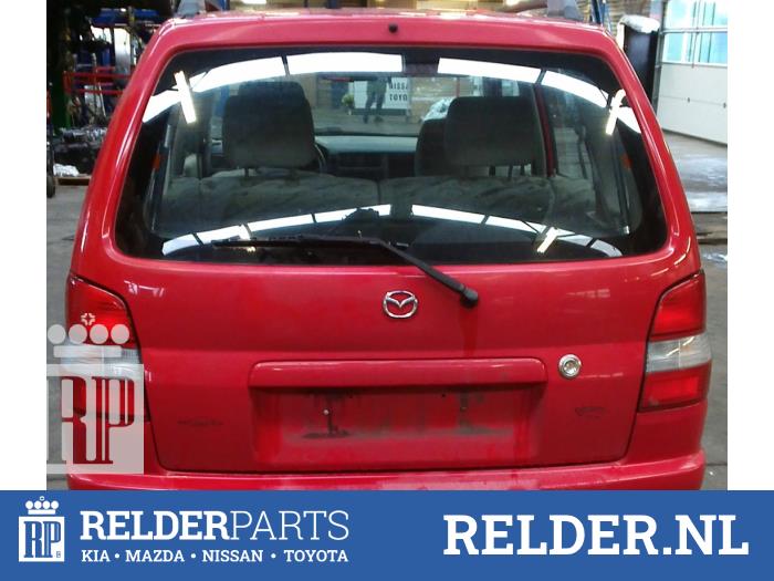 Mazda Demio 1.3 16V Épave (1999, Rouge)