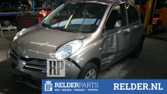 Nissan Micra 1.2 16V Épave (2006, Brun)