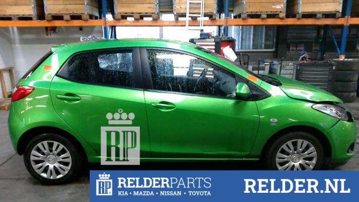 Mazda 2 1.5 16V S-VT Vehículo de desguace (2009, Verde)