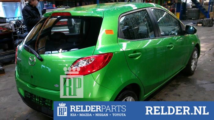 Mazda 2 1.5 16V S-VT Vehículo de desguace (2009, Verde)