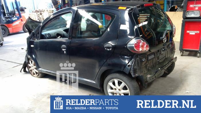Toyota Aygo 1.0 12V VVT-i Schrottauto (2013, Schwarz)