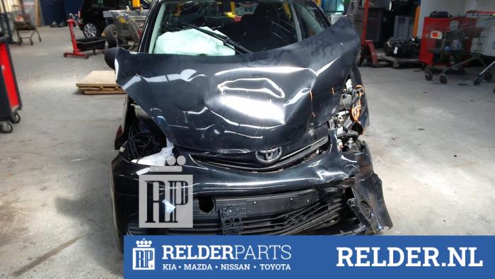 Toyota Aygo 1.0 12V VVT-i Schrottauto (2013, Schwarz)