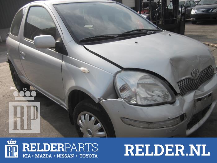 Toyota Yaris 1.3 16V VVT-i Épave (2004, Gris)