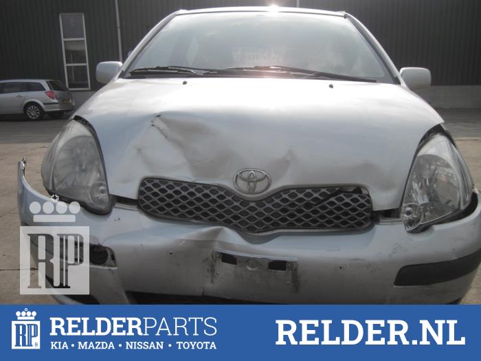 Toyota Yaris 1.3 16V VVT-i Épave (2004, Gris)