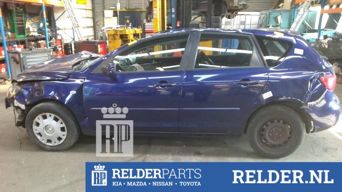Mazda 3 Sport 1.6i 16V Épave (2004, Bleu)
