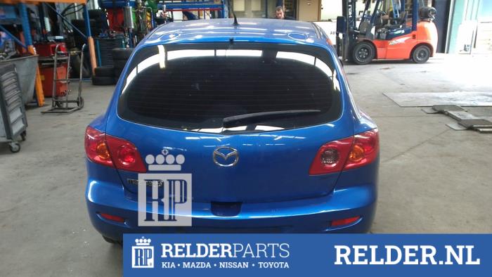 Mazda 3 Sport 1.3i 16V Épave (2004, Bleu)