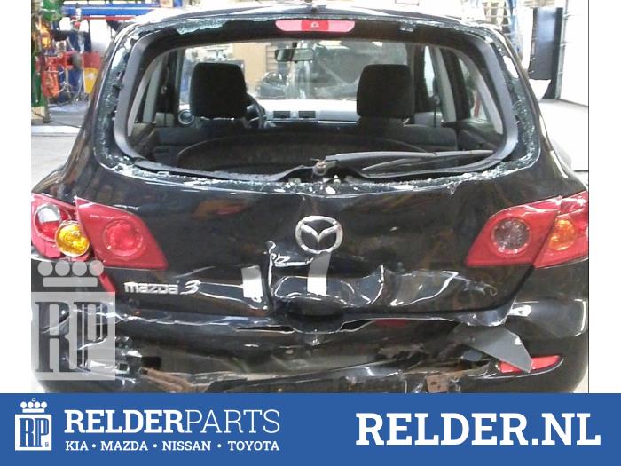 Mazda 3 Sport 1.3i 16V Épave (2005, Noir)