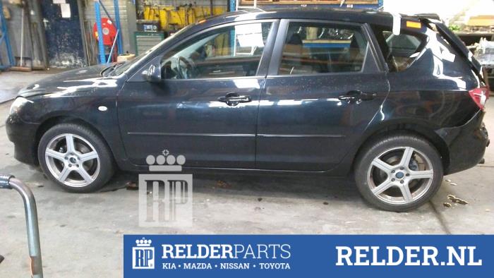 Mazda 3 Sport 1.3i 16V Épave (2005, Noir)