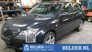 Mazda 3 Sport 1.3i 16V Épave (2005, Noir)