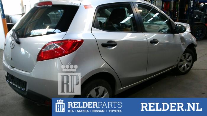 Mazda 2 1.4 CDVi 16V Épave (2011, Gris)