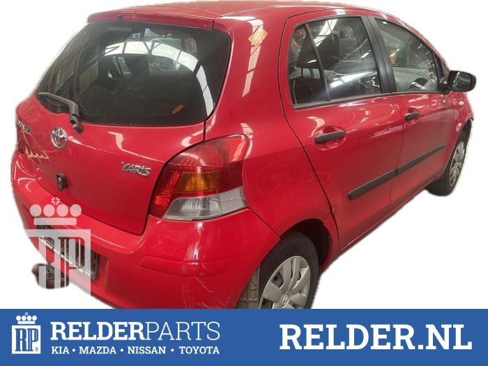 Toyota Yaris II 1.0 12V VVT-i Samochód złomowany (2009, Czerwony)