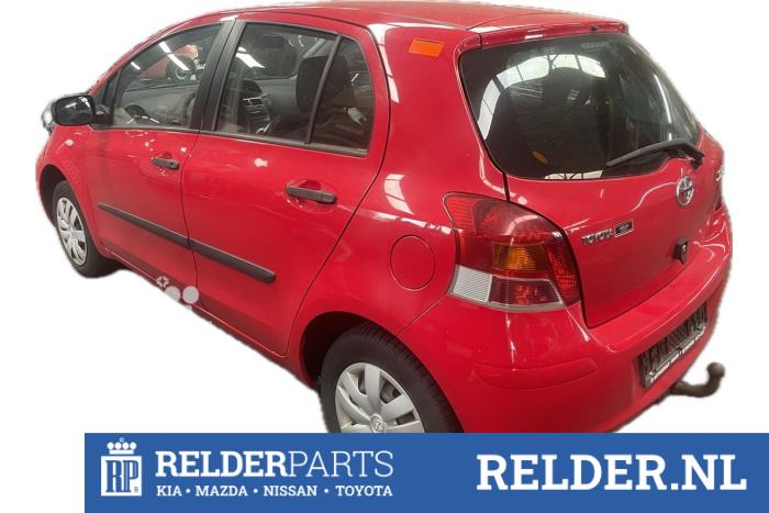 Toyota Yaris II 1.0 12V VVT-i Samochód złomowany (2009, Czerwony)