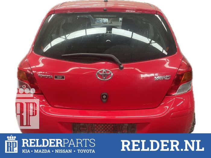 Toyota Yaris II 1.0 12V VVT-i Samochód złomowany (2009, Czerwony)